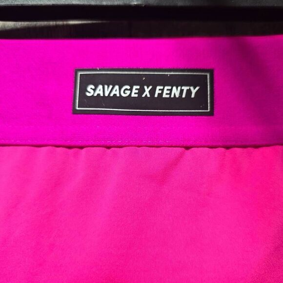 Savage x Fenty Womens Lineup High-Waist Pocket Leggings Pink Highlighter - Picture 3 of 7